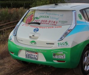 Super 8 Ukiah Green Car